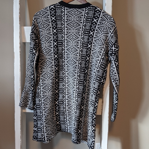 Old Navy Tribal Knit Cardigan, Size Small - Picture 2 of 3